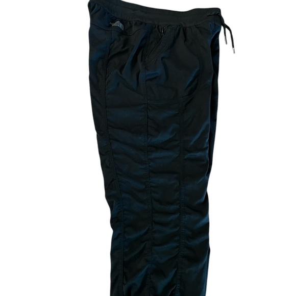 The North Face Women’s Black Athletic Capri Pants Size Small - Picture 9 of 11